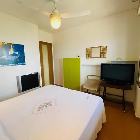 Claudia & Residence Vistamare 格拉多